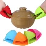 Silicone Heat Resistant Gloves Clips Pair (Random Color)